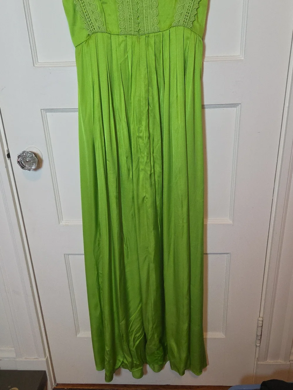 DIANE VON FURSTENBERG Margot Pleated Satin Maxi Dress In Chartreuse Size 6 - Picture 14 of 16